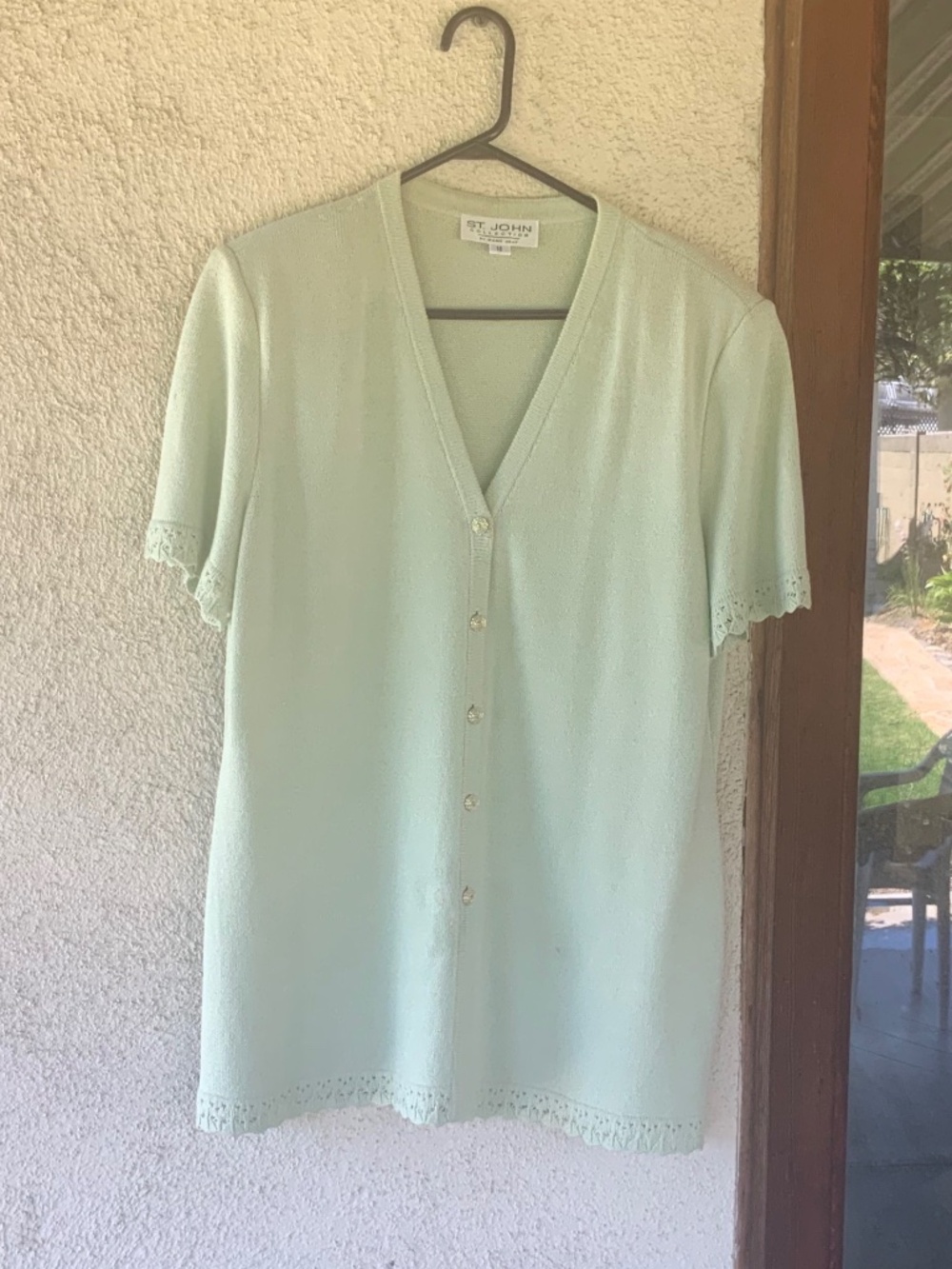 ST. JOHN COLLECTION SHORT SLEEVE KNIT CARDIGAN